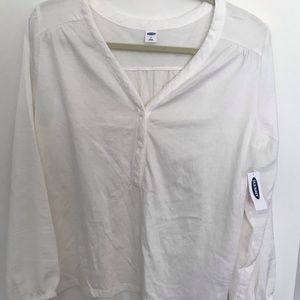 Women’s Old Navy Cream blouse